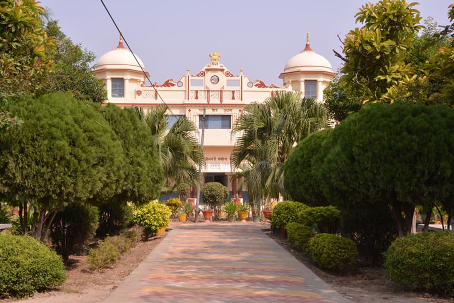 BARJ College of Education-gallery-image-3