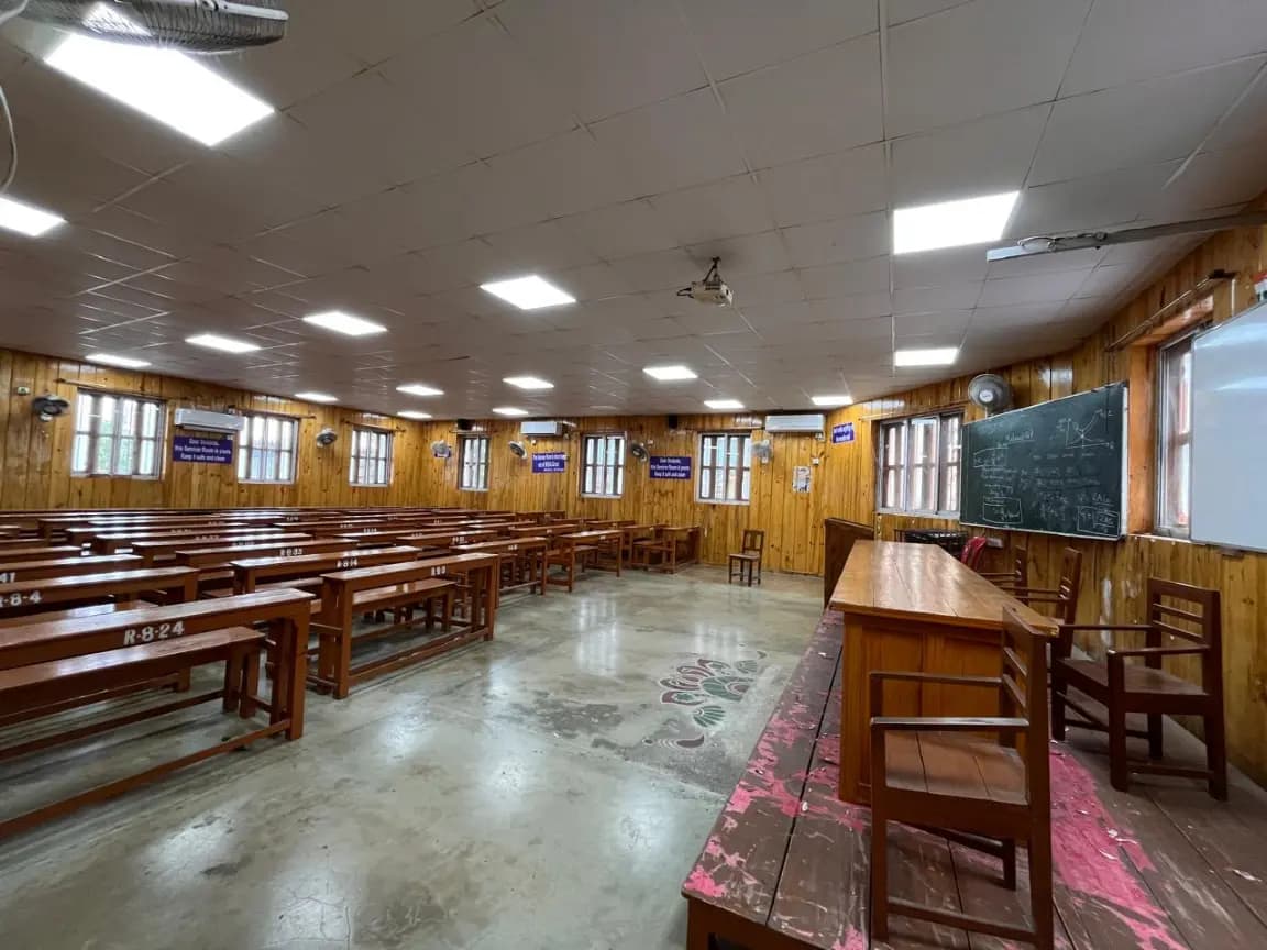 Maharani Kasiswari College-image