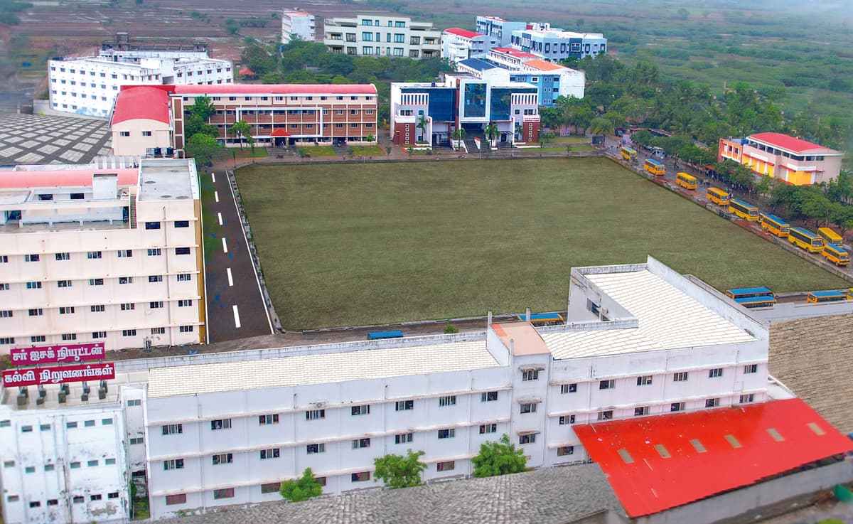 Sir Isaac Newton College of Engineering and Technology-gallery-image-4