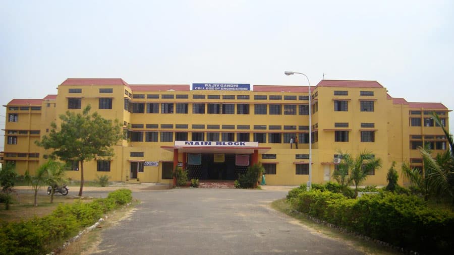 Rajiv Gandhi College of Engineering-image