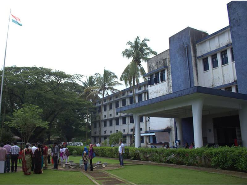 The Cochin College-image