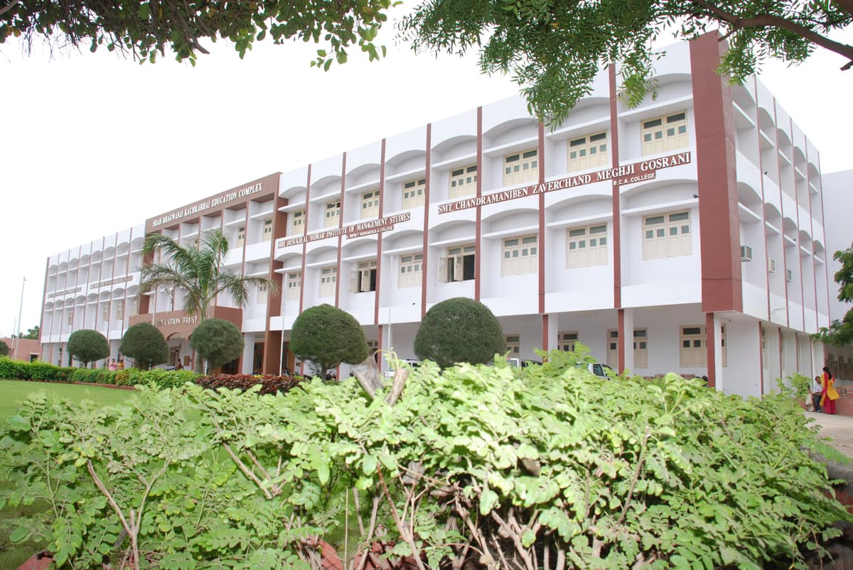 Shri Jaysukhlal Vadhar Institute of Management Studies-gallery-image-4