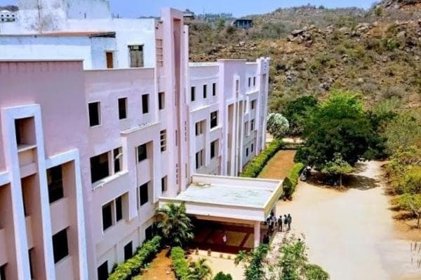 Arjun College of Technology & Sciences-image