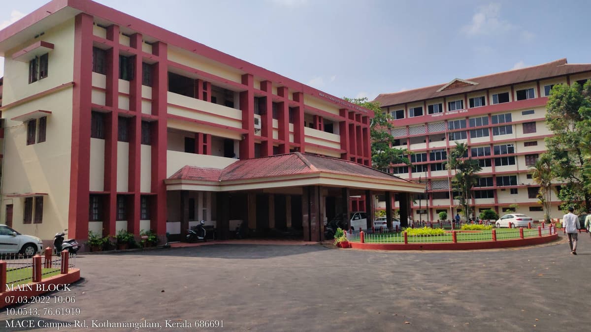 MA College-gallery-image-1