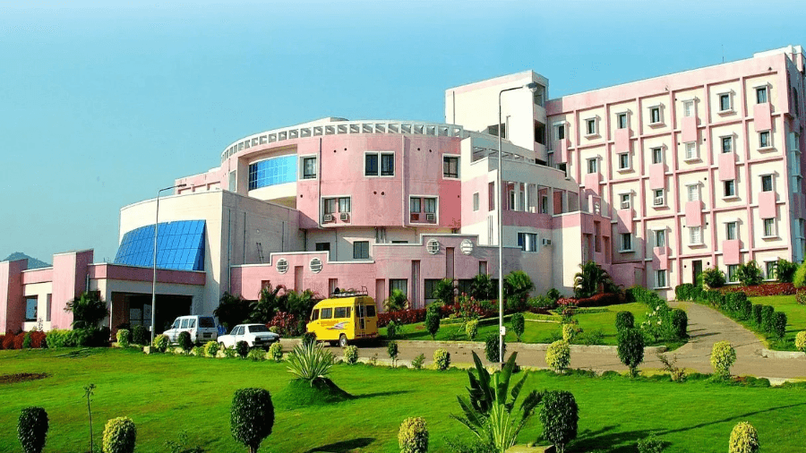 Maharajah's Institute of Medical Sciences-gallery-image-4