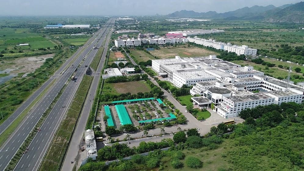 Katuri Medical College and Hospital-gallery-image-1