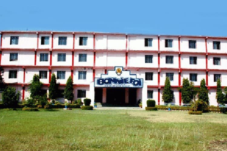 Bonnie foi College-image