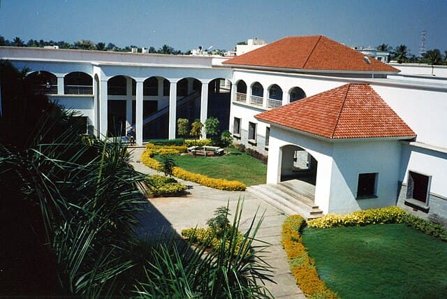 Sona Tech-gallery-image-1