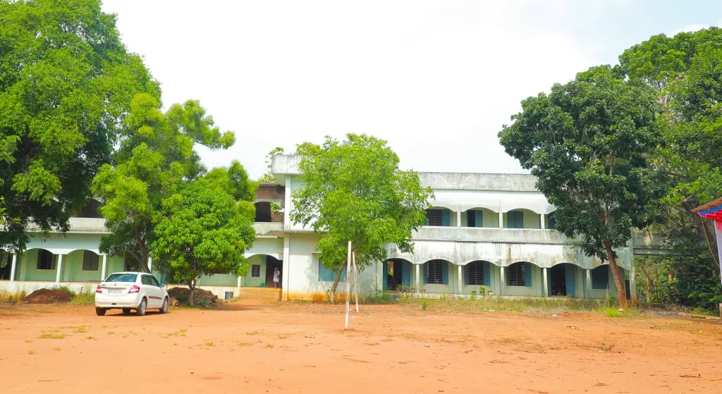Lekshmipuram College of Arts and Science-image