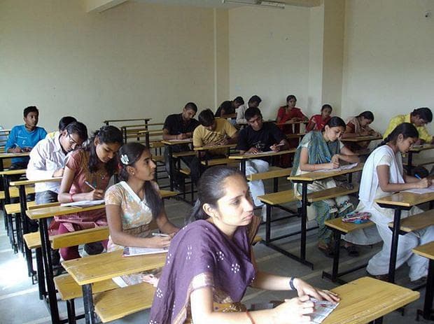 Smt. H B Palan College of Arts & Commerce-image