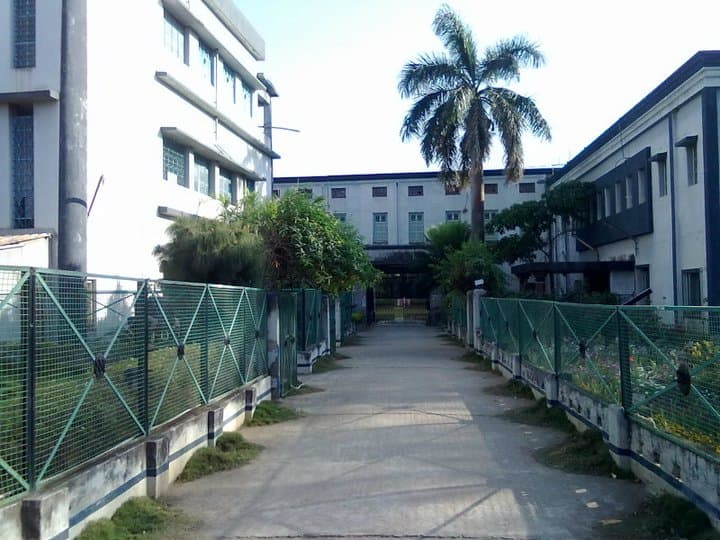 Syamsundar College-gallery-image-4