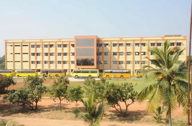 J.K.K Munirajah Medical Research Foundation, Annai J.K.K. Sampoorani Ammal College of Nursing-image