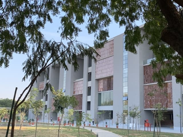 SAS Ahmedabad University-gallery-image-1