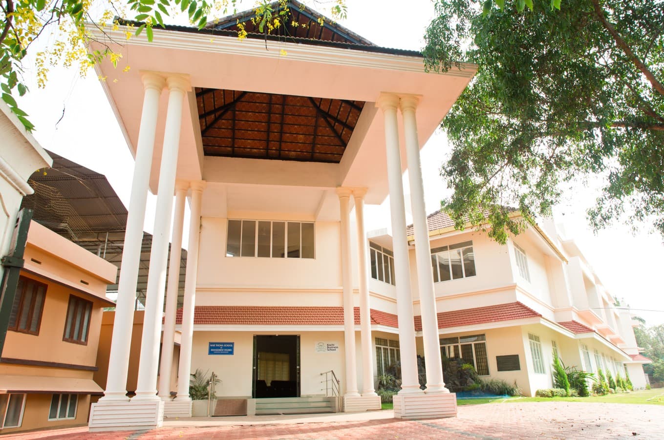 Kochi Business School-image