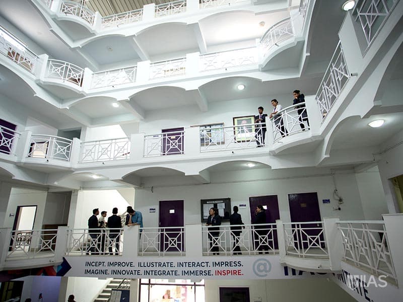 IIAS School of Management-image