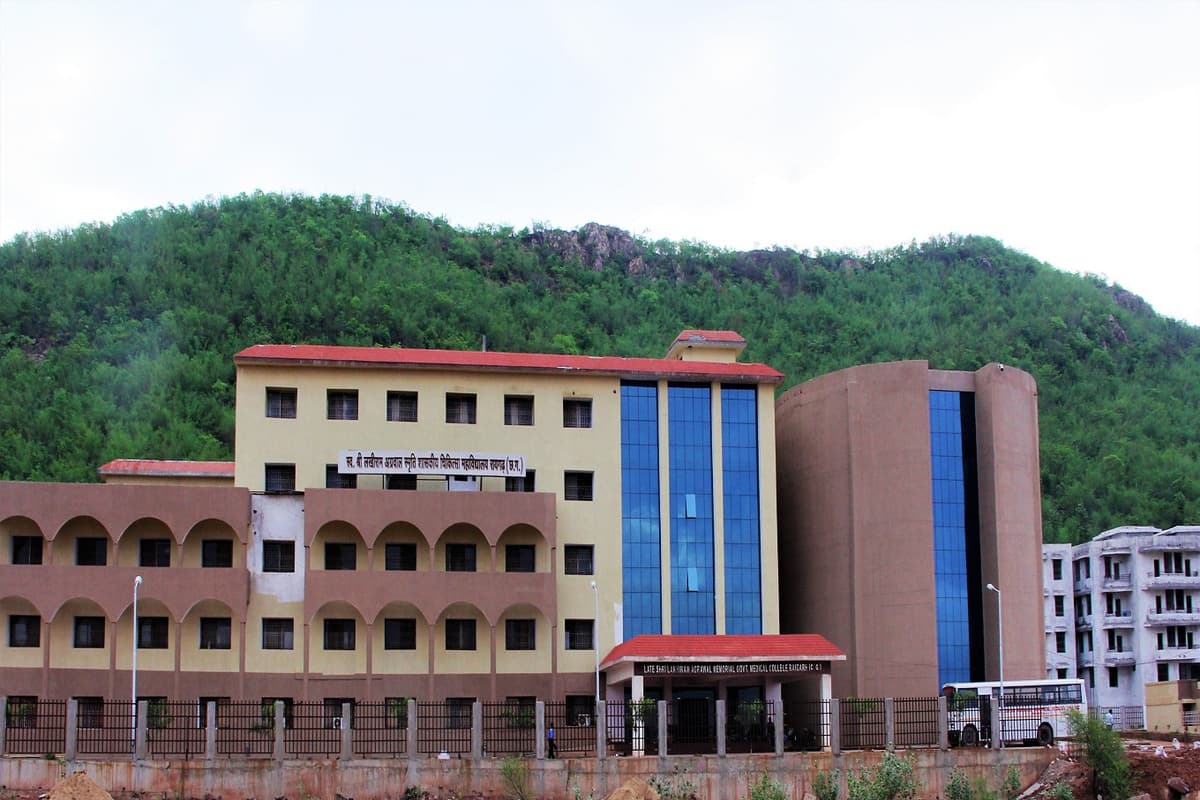 Late Shri Lakhi Ram Agrawal Memorial Government Medical College Raigarh-gallery-image-4