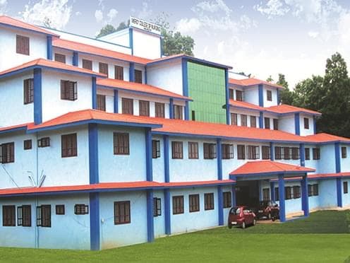 Mercy College of Nursing-image