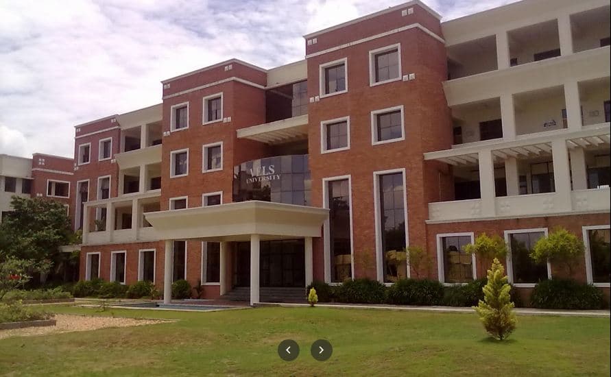 Vels Institute of Science Technology and Advanced Studies-image