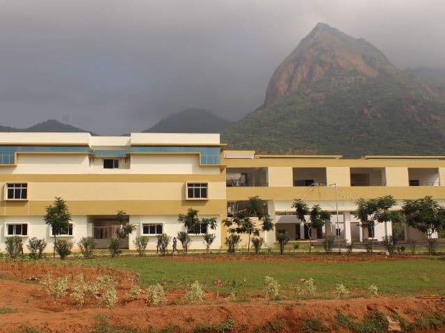Krishna College of Agriculture and Technology-gallery-image-1