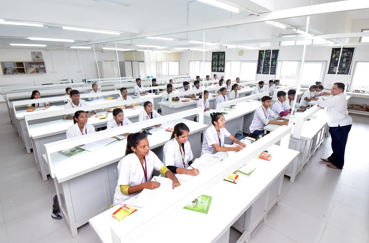 Navjivan College Dahod-gallery-image-3