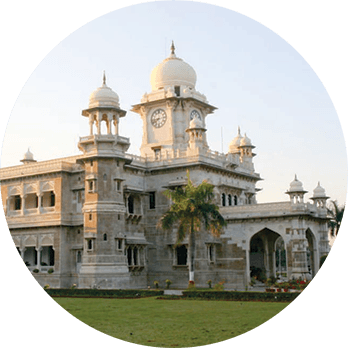 Daly College of Business Management-gallery-image-2