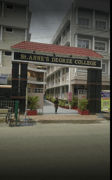 St. Anne's, Halaruru-image