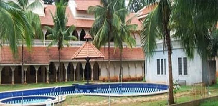 M.R. College of Nursing for Girls-image