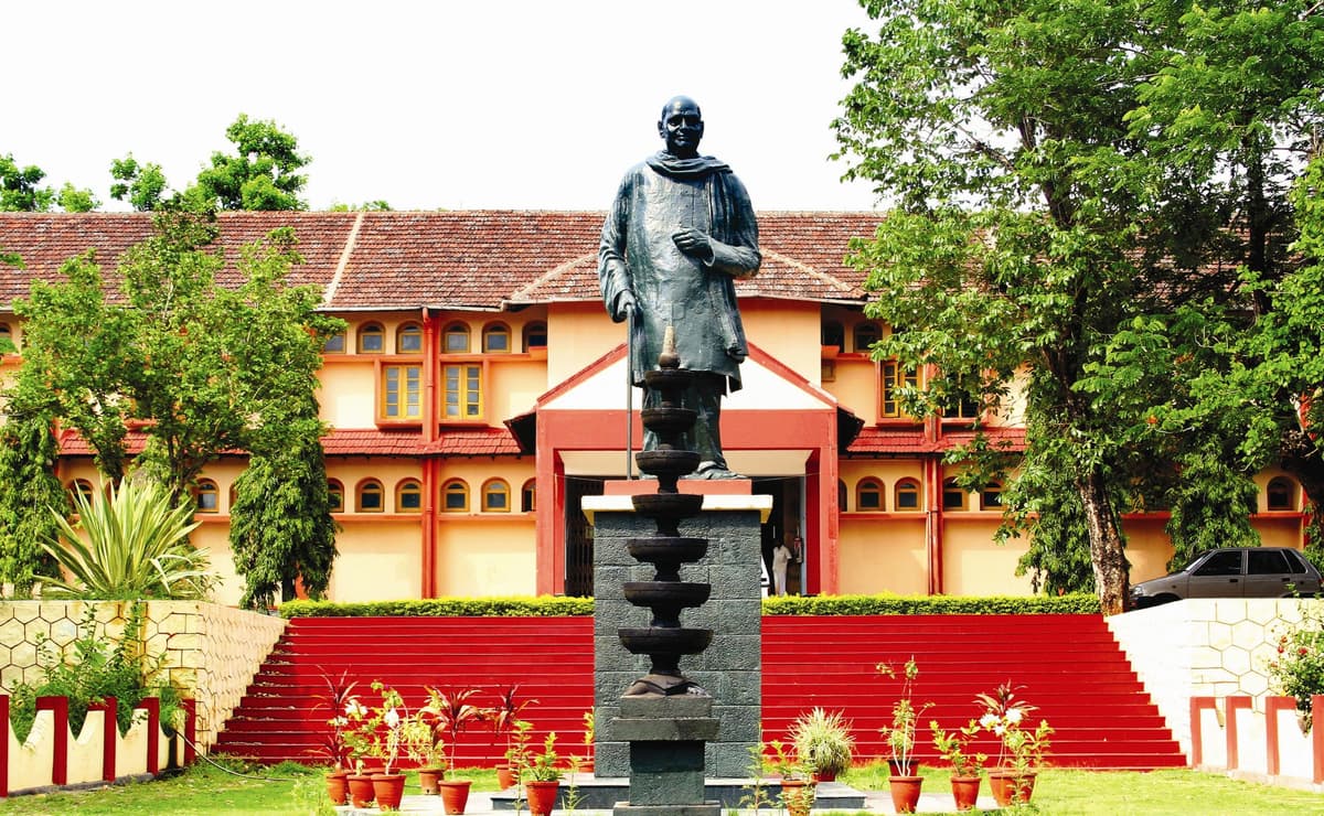 Kerala Kalamandalam-gallery-image-4