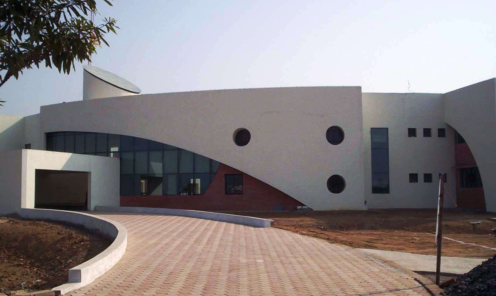Chennai Mathematical Institute-image