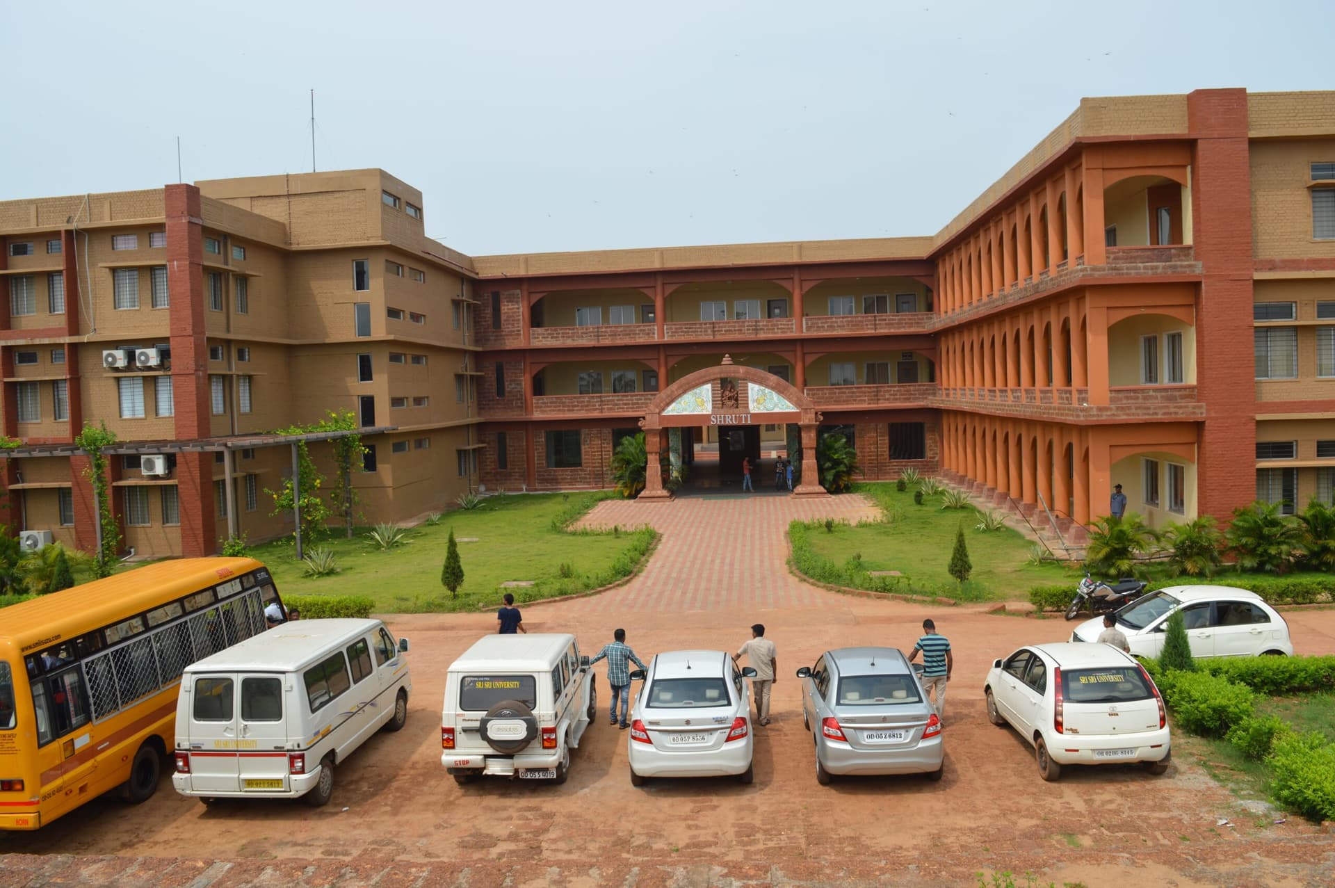Sri Sri University-image