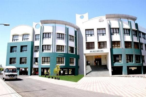 IU Pune-gallery-image-1