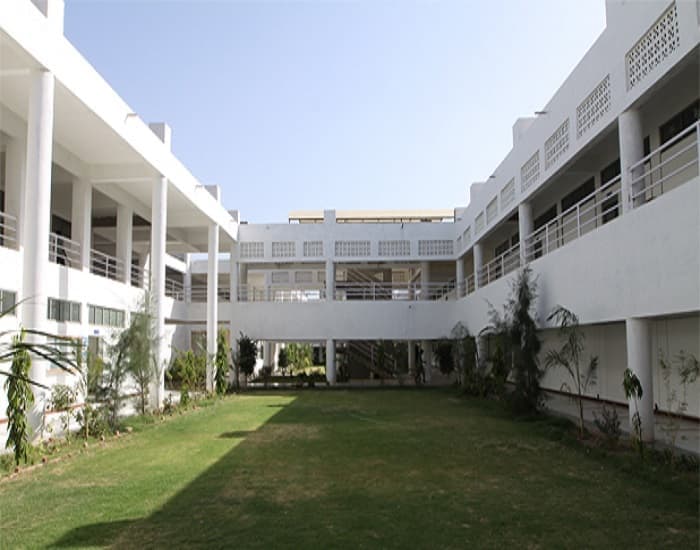 Manish Institute of Management Visnagar-image