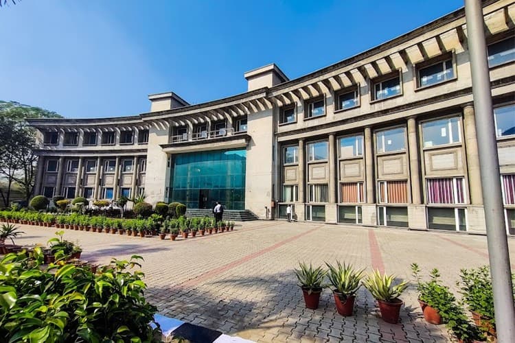 RIMT University, School of Engineering-image