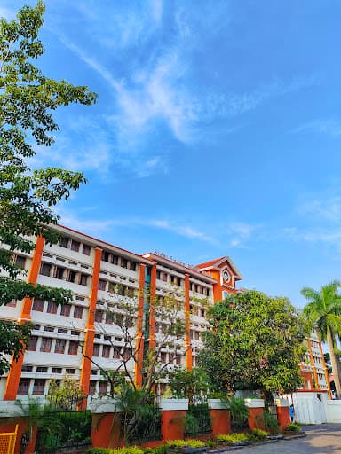 Lourdes College-gallery-image-5