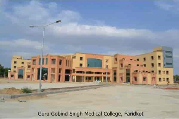 Guru Gobind Singh Medical College & Hospital-image