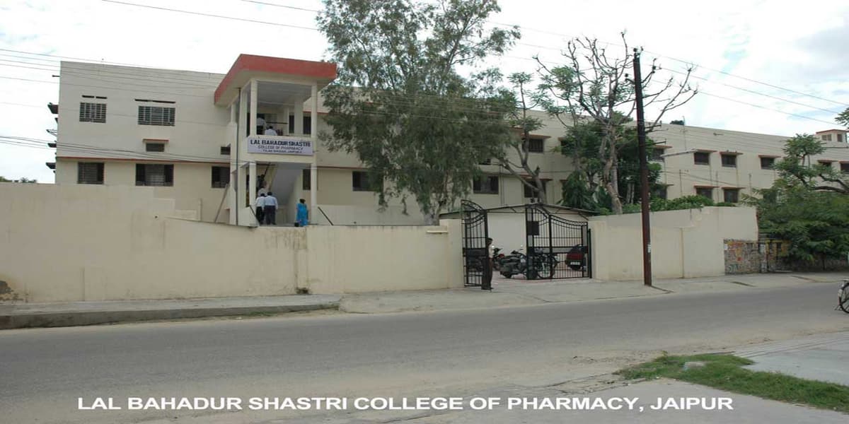 Lal Bahadur Shastri College of Pharmacy-gallery-image-1