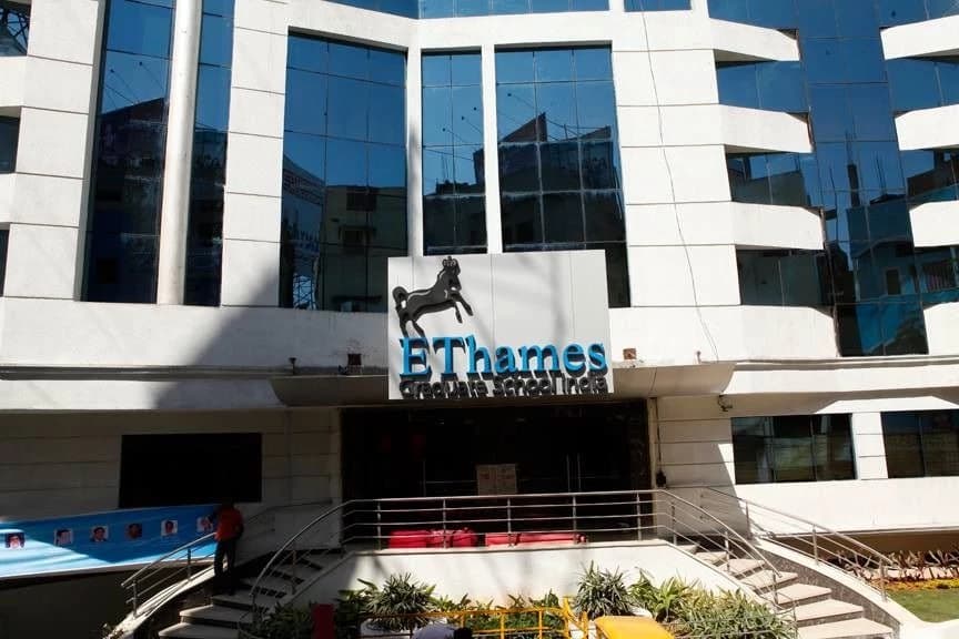 EThames Degree College-gallery-image-3