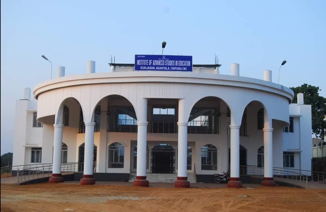 Institute of Advanced Studies in Education-gallery-image-1